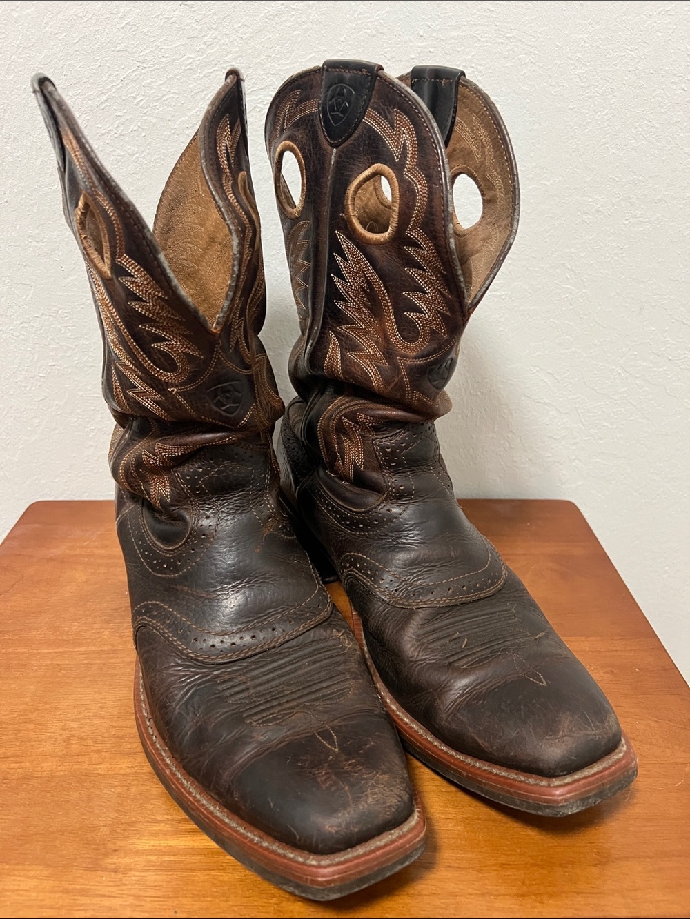 Ariat Dark Brown Leather Western Pull-On Cowboy Boots
